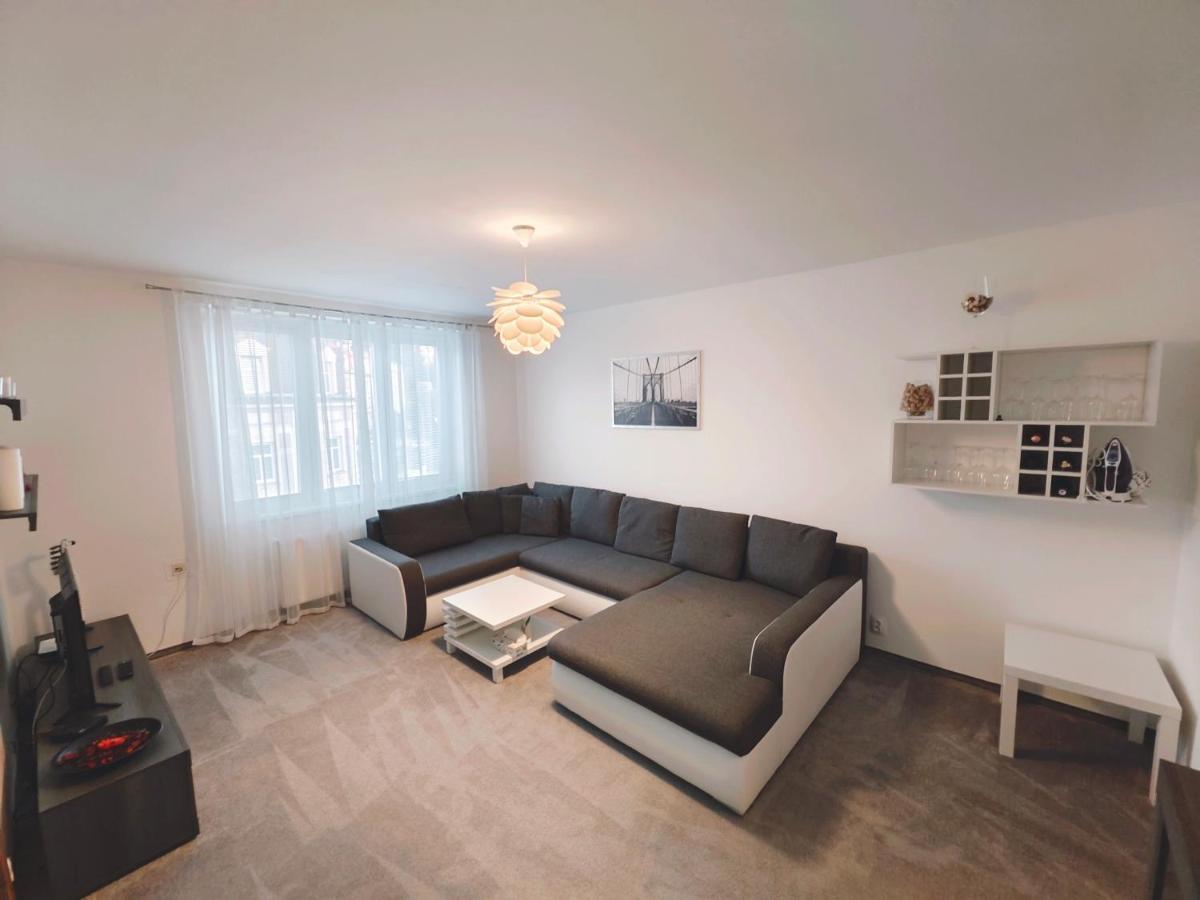 Apartman V Centru 카를로비바리 외부 사진